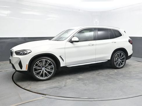 Used 2022 BMW X3 xDrive30i AWD/4WD image 3