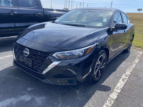 Used 2024 Nissan Sentra SV FWD image 3