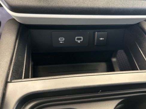 Used 2020 Land Rover Defender 110 SE image 58