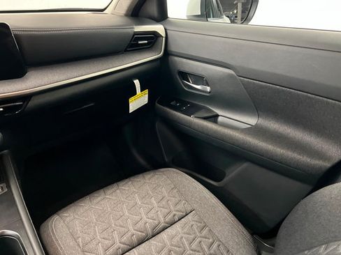 Used 2025 Nissan Kicks SV w/ SV Premium Package AWD/4WD image 10