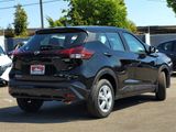 New 2025 Nissan Kicks Play S image 3