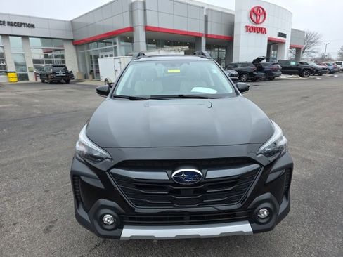 Used 2023 Subaru Outback Limited image 3