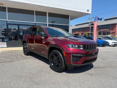 New 2026 Jeep Grand Cherokee Limited AWD/4WD image 2