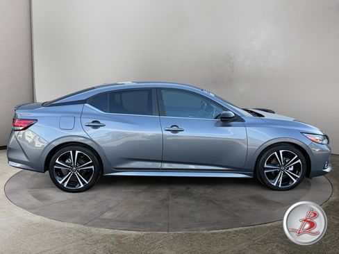 Used 2021 Nissan Sentra SR FWD image 8