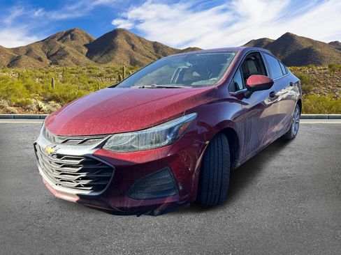 Used 2019 Chevrolet Cruze LT w/ Convenience Package image 11