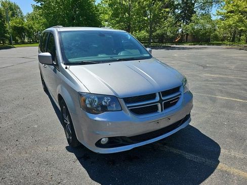 Used 2019 Dodge Grand Caravan GT FWD image 7