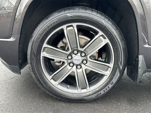 Used 2019 GMC Acadia Denali w/ Technology Package image 14