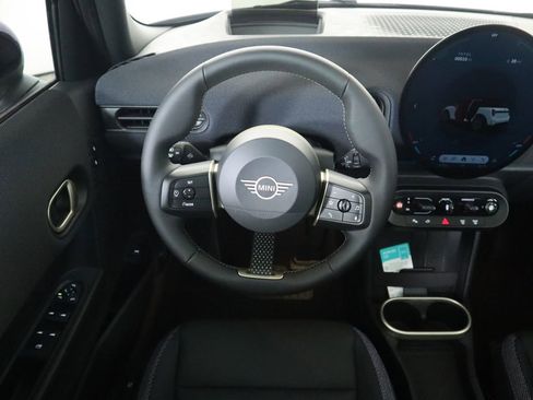 New 2026 MINI Cooper 4-Door Hardtop image 10