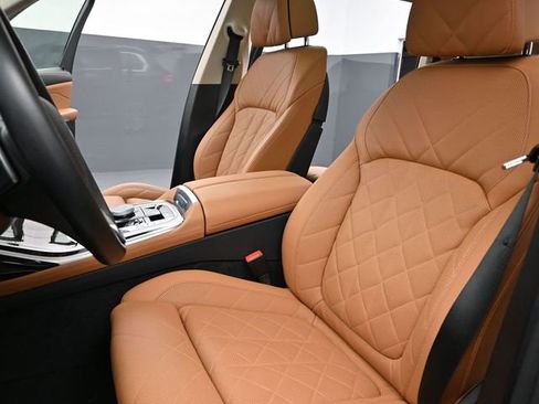 Used 2026 BMW X7 xDrive40i image 17