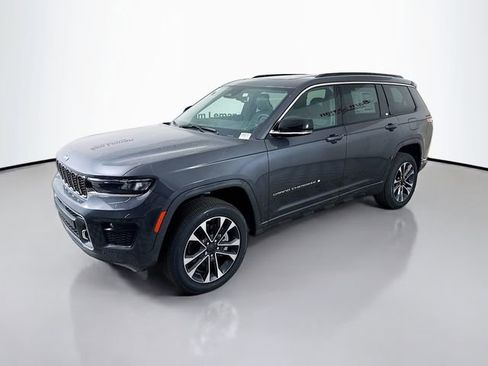 New 2025 Jeep Grand Cherokee L Overland w/ Luxury Tech Group IV AWD/4WD image 3