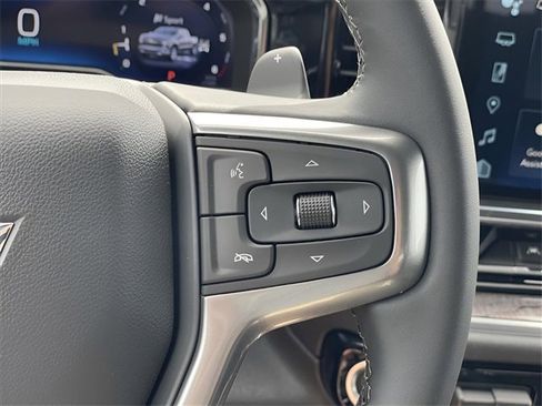 Used 2025 Chevrolet Silverado 1500 LTZ image 15