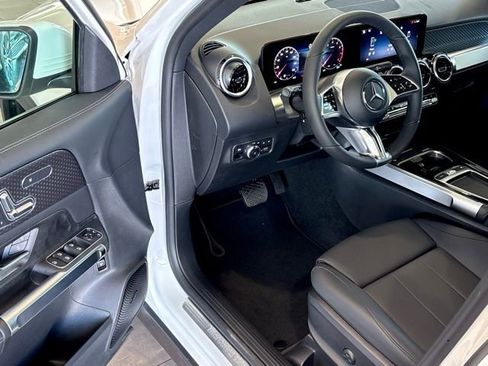 New 2026 Mercedes-Benz GLB 250 4MATIC image 10