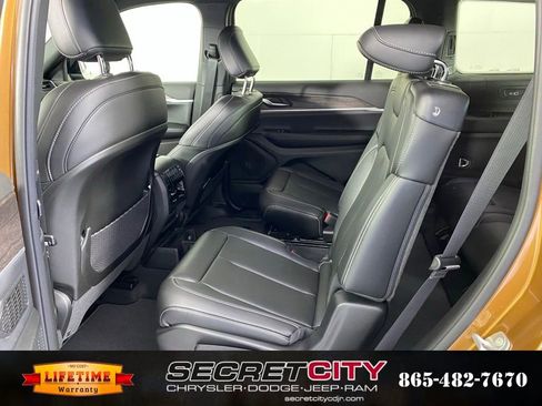 New 2026 Jeep Grand Cherokee L Limited AWD/4WD image 31
