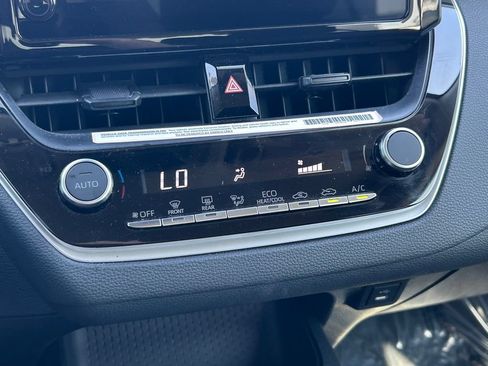 Used 2024 Toyota Corolla LE FWD image 25