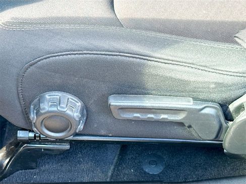 Used 2023 Jeep Wrangler Sport image 34