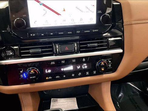 New 2025 Nissan Pathfinder Platinum w/ Lighting Package (N93) image 25