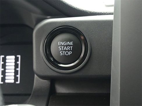 New 2025 Toyota Tacoma SR5 image 7