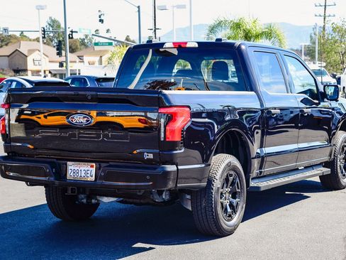 Used 2025 Ford F150 Lightning XLT image 4