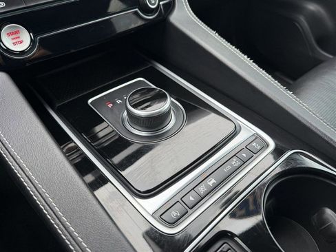 Used 2017 Jaguar F-PACE S image 29