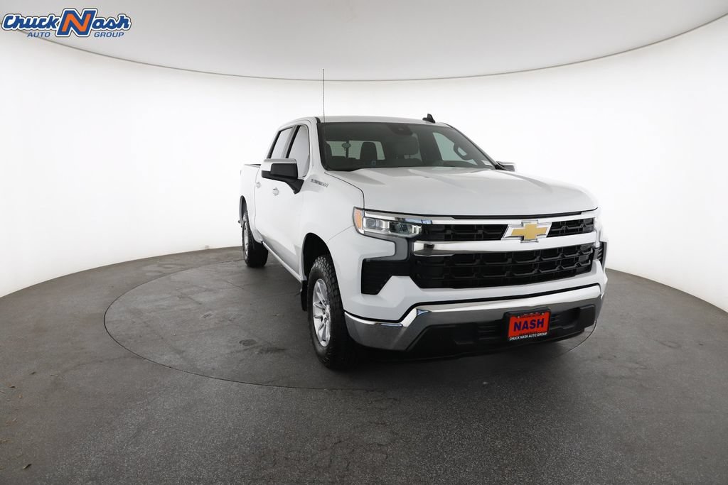 Used 2024 Chevrolet Silverado 1500 LT w/ Convenience Package II RWD image 3