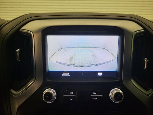 Used 2019 GMC Sierra 1500 SLE w/ SLE Value Package image 11