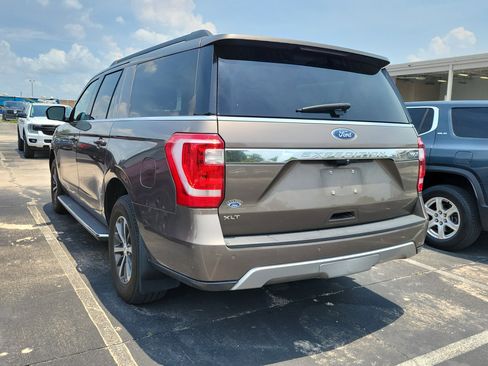 Used 2019 Ford Expedition Max XLT w/ Equipment Group 202A AWD/4WD image 4