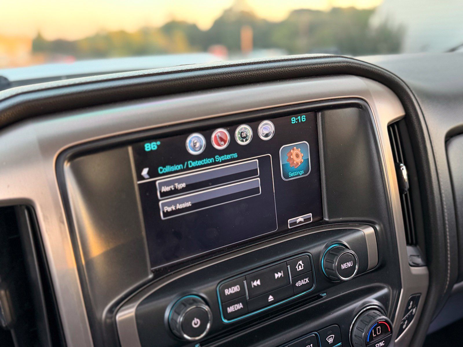 Used 2017 GMC Sierra 2500 Denali w/ Duramax Plus Package AWD/4WD image 43