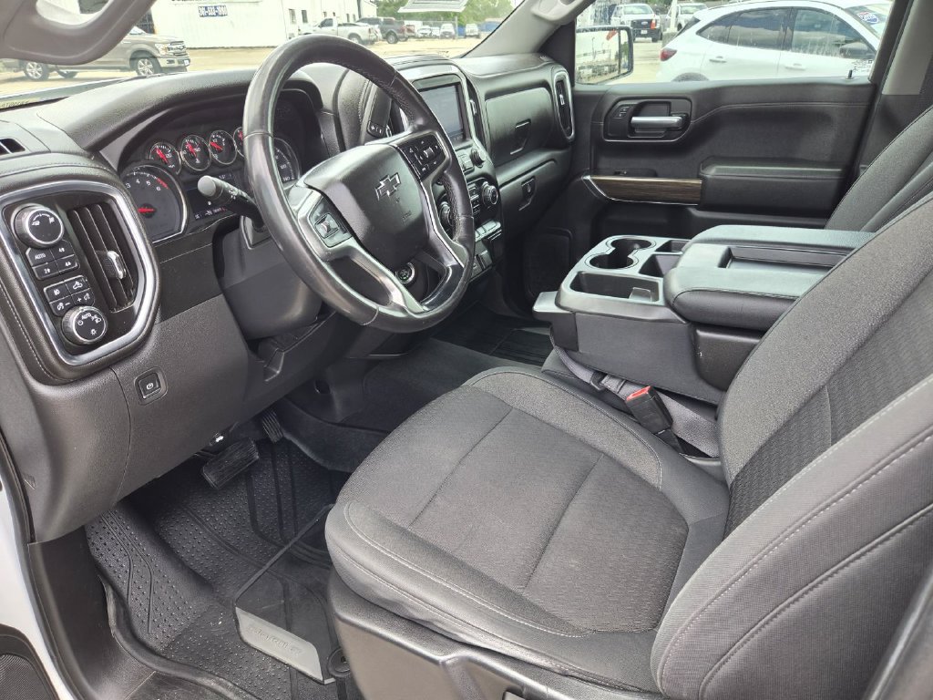 Used 2019 Chevrolet Silverado 1500 LT Trail Boss AWD/4WD image 3