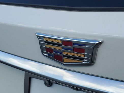 Certified 2024 Cadillac XT6 Sport w/ Platinum Package image 28