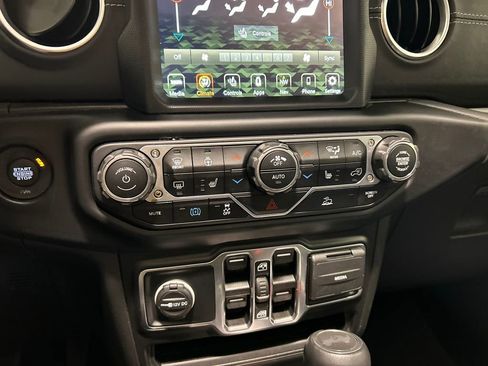 Used 2023 Jeep Wrangler Unlimited Sahara w/ Cold Weather Group image 23