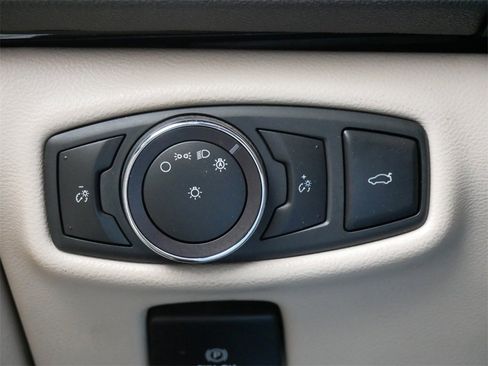 Used 2020 Lincoln MKZ AWD image 26