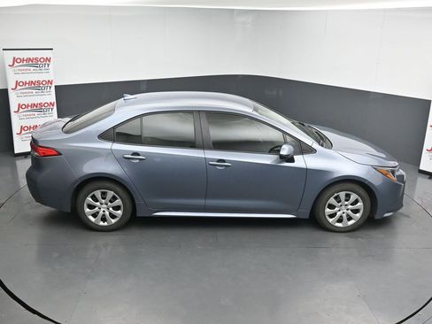 Used 2024 Toyota Corolla LE image 17