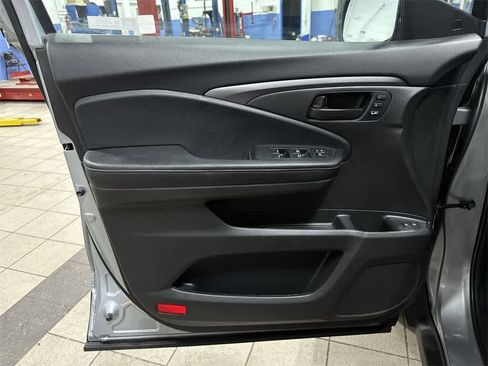 Used 2023 Honda Passport EX-L image 29