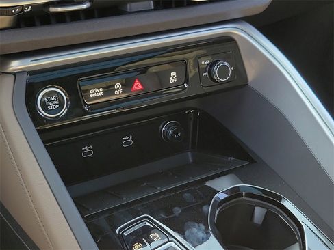 New 2025 Audi Q5 Premium Plus image 14