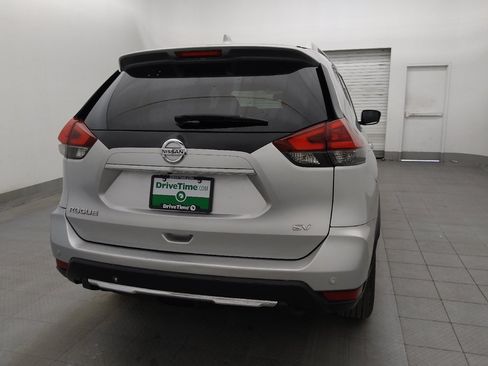 Used 2019 Nissan Rogue SV FWD image 7