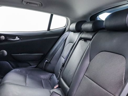 Used 2019 Kia Stinger Premium RWD image 19