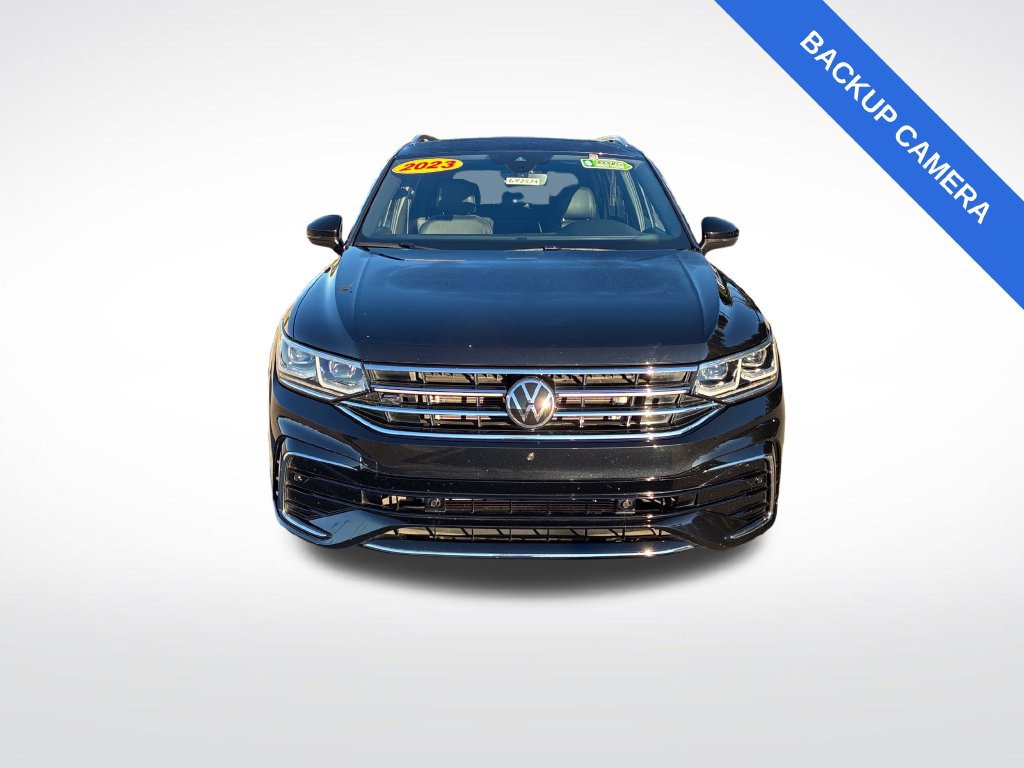 Used 2023 Volkswagen Tiguan SEL R-Line AWD/4WD image 9
