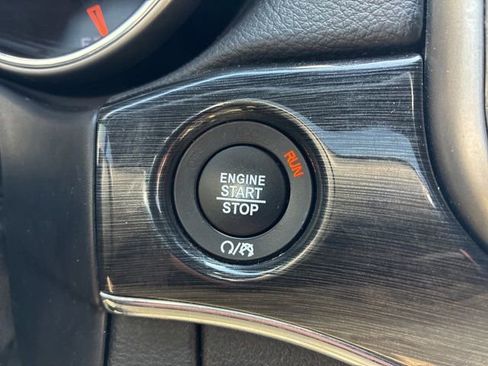 Used 2017 Jeep Grand Cherokee Trailhawk w/ Trailhawk Luxury Group AWD/4WD image 35