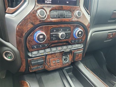 Used 2019 GMC Sierra 1500 SLT w/ SLT Premium Plus Package image 28