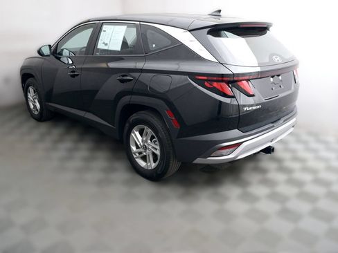 Used 2025 Hyundai Tucson SE AWD/4WD image 7