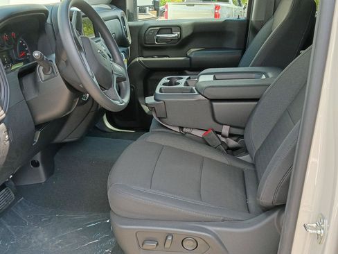 New 2026 Chevrolet Silverado 2500 Custom w/ Custom Value Package AWD/4WD image 4