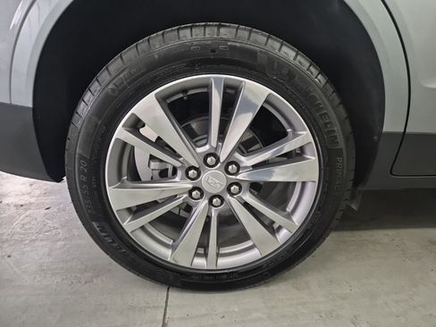 Certified 2025 Cadillac XT5 Premium Luxury image 12