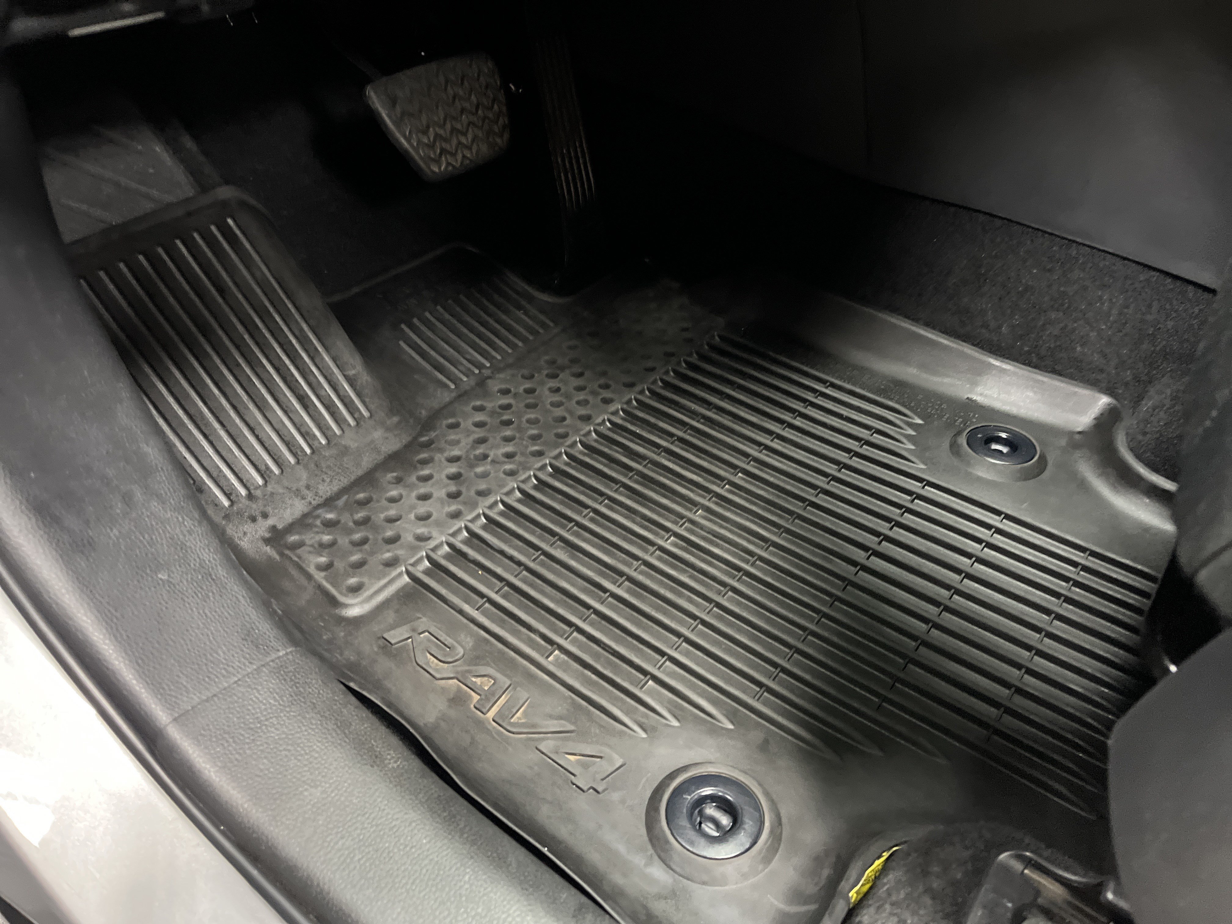 Certified 2024 Toyota RAV4 LE FWD image 16