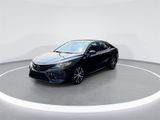 Used 2019 Toyota Camry SE image 3