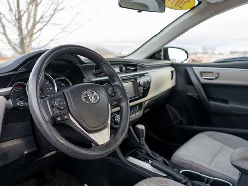 Used 2016 Toyota Corolla LE image 17