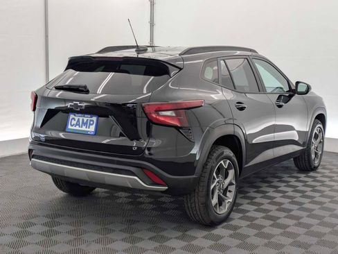 Used 2024 Chevrolet Trax LT w/ Driver Confidence Package FWD image 6