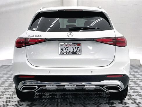 Certified 2025 Mercedes-Benz GLC 300 image 3