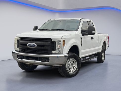 Used 2019 Ford F250 XL w/ XL Value Package image 2