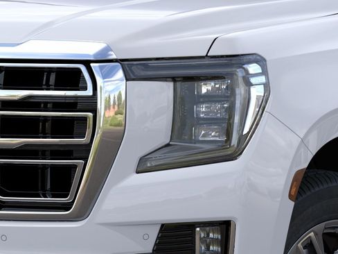 Certified 2023 GMC Yukon XL SLT AWD/4WD image 13