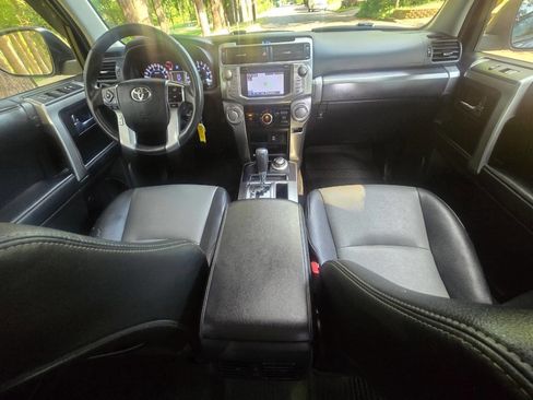Used 2019 Toyota 4Runner SR5 Premium AWD/4WD image 12